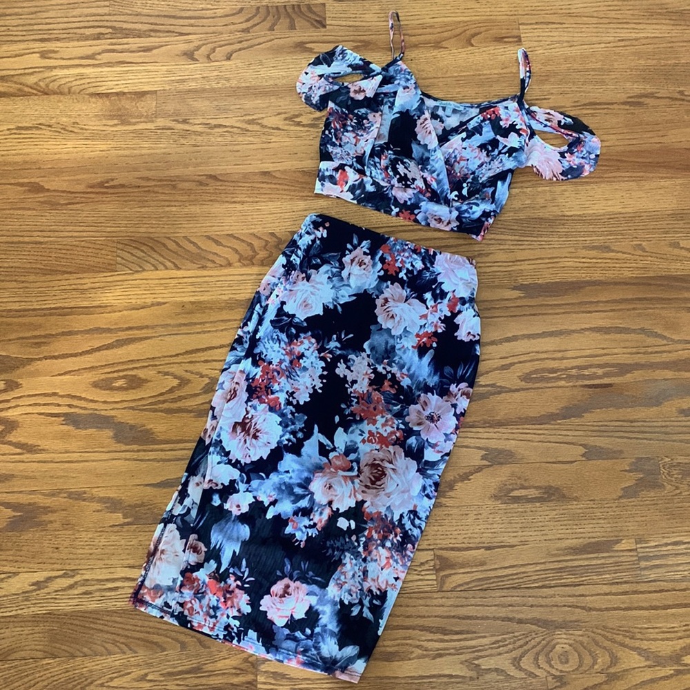 Charlotte Russe Floral Colored Top (Small) & Side Slit Skirt (X-Small)